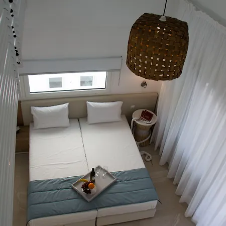 Daire Aristotelia Gi Ikies - Poolside Retreats Olympiada