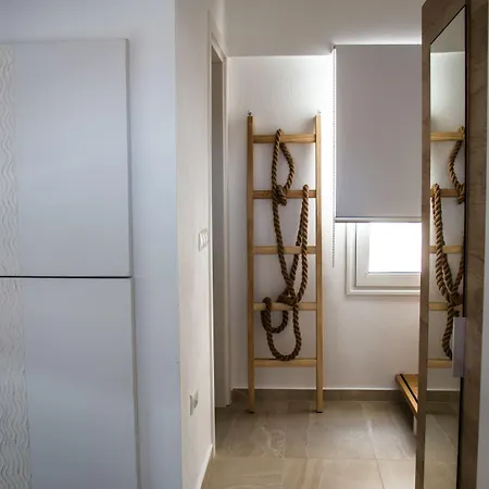 Aristotelia Gi Ikies - Poolside Retreats 아파트 올림피아다