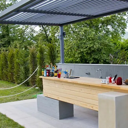 Apartament Aristotelia Gi Ikies - Poolside Retreats