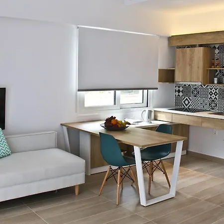 Aristotelia Gi Ikies - Poolside Retreats