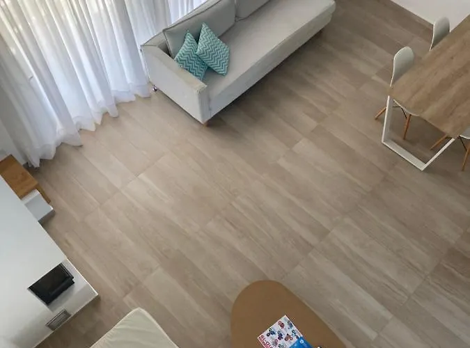 Aristotelia Gi Ikies - Poolside Retreats Apartament