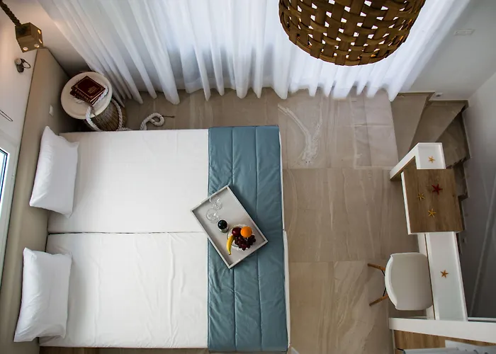 Aristotelia Gi Ikies - Poolside Retreats