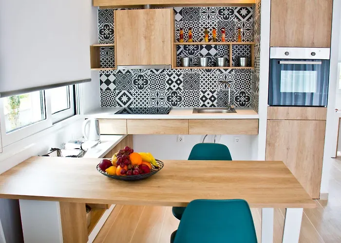 Aristotelia Gi Ikies - Poolside Retreats Apartament *