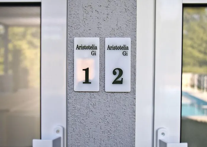 Apartament Aristotelia Gi Ikies - Poolside Retreats Olympiada