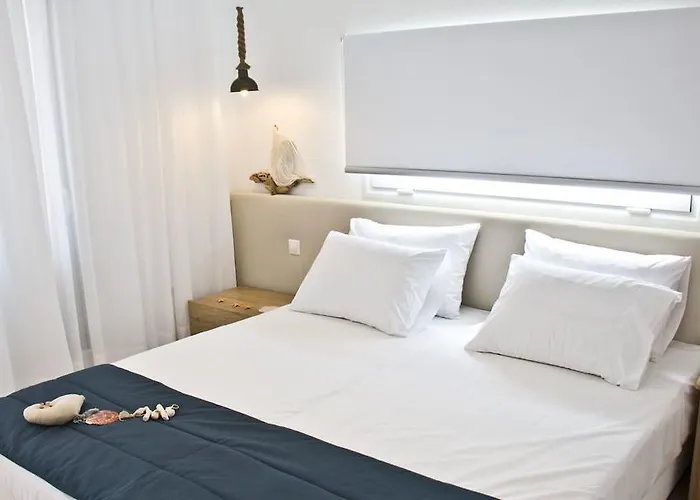 Apartament Aristotelia Gi Ikies - Poolside Retreats