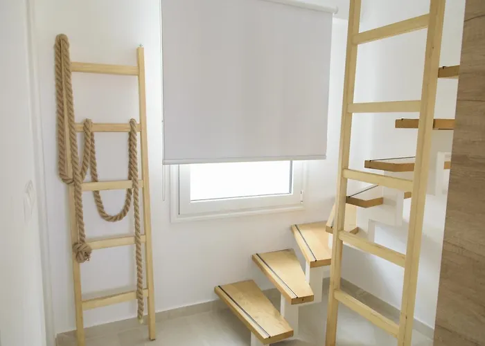 Aristotelia Gi Ikies - Poolside Retreats