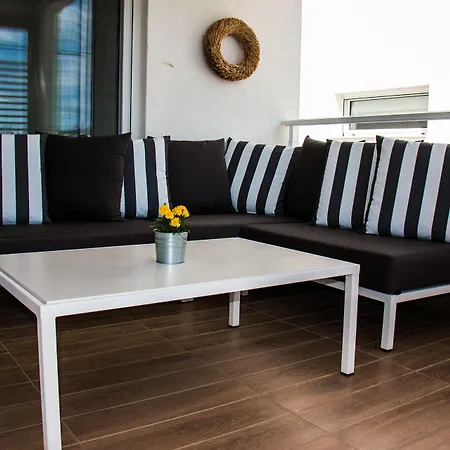 Apartment Aristotelia Gi Ikies - Poolside Retreats *